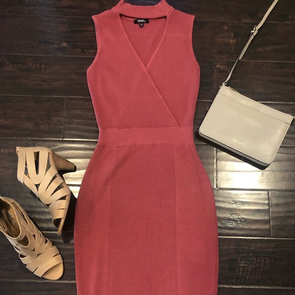 XOXO Dresses & Skirts - XOXO ribbed choker neck bodycon dress sz S